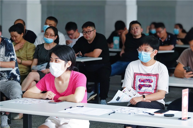 反诈宣讲进环球国际，，，，筑牢反诈“防护网”_2021_环球国际资讯_新闻资讯_环球国际