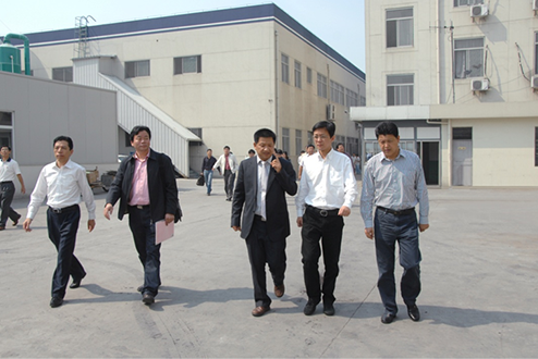 市长林毅、副市长许煜威等向导莅临我司举行考察_2010_环球国际资讯_新闻资讯_环球国际